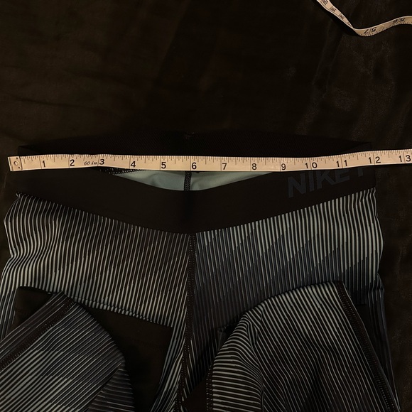 Nike Pro Dri-Fit Geometric Blue Leggings - Picture 4 of 9